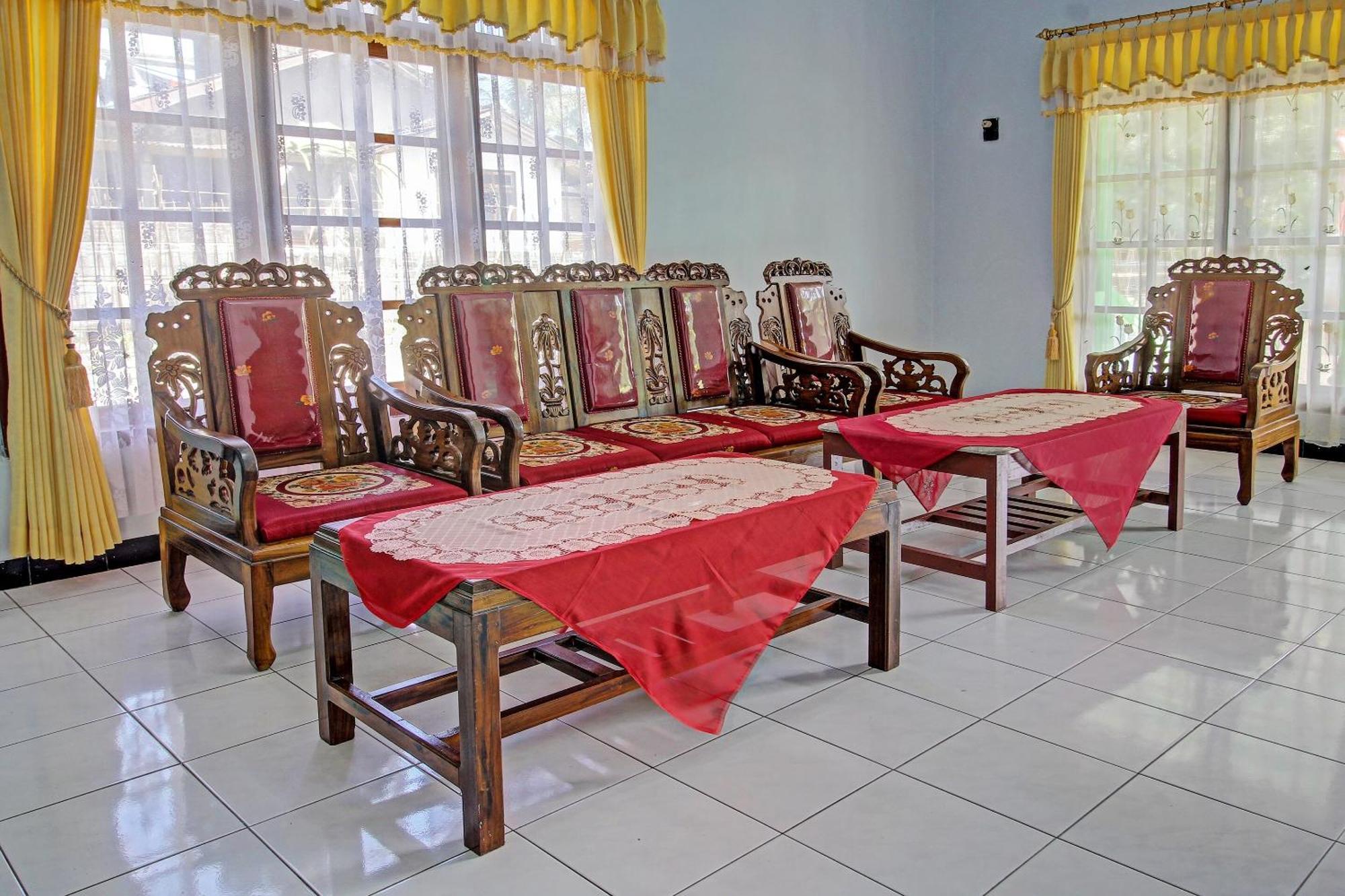 Spot On 91214 Desa Wisata Pandean Hotel Trenggalek Exterior photo